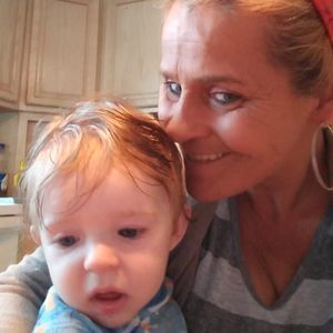 Meet your Posher, Dee